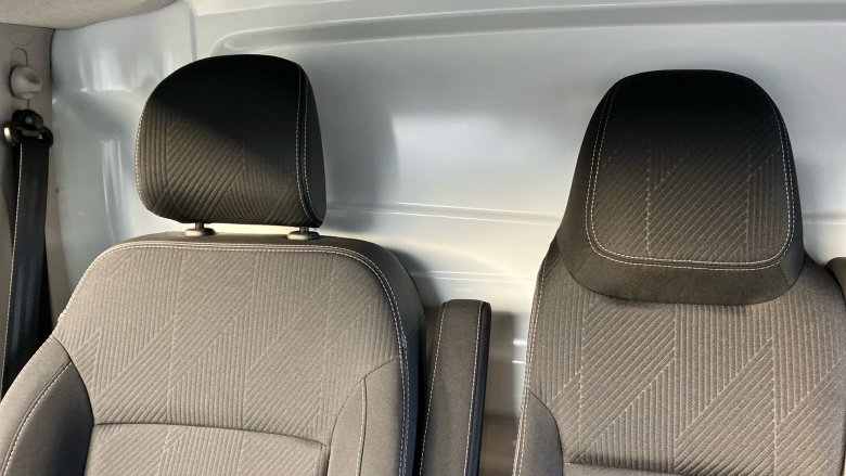 Nissan Primastar 30 L1 Diesel 2.0 dCi 130ps H1 Tekna Van